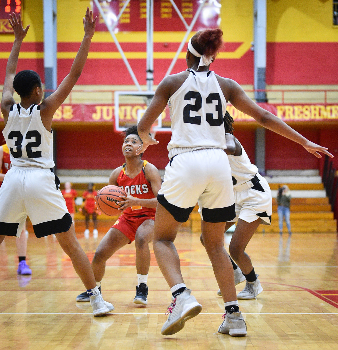 113019-mda-spt-rocky-hoops-043a.jpg